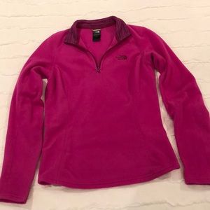 **SOLD**North Face pullover fleece